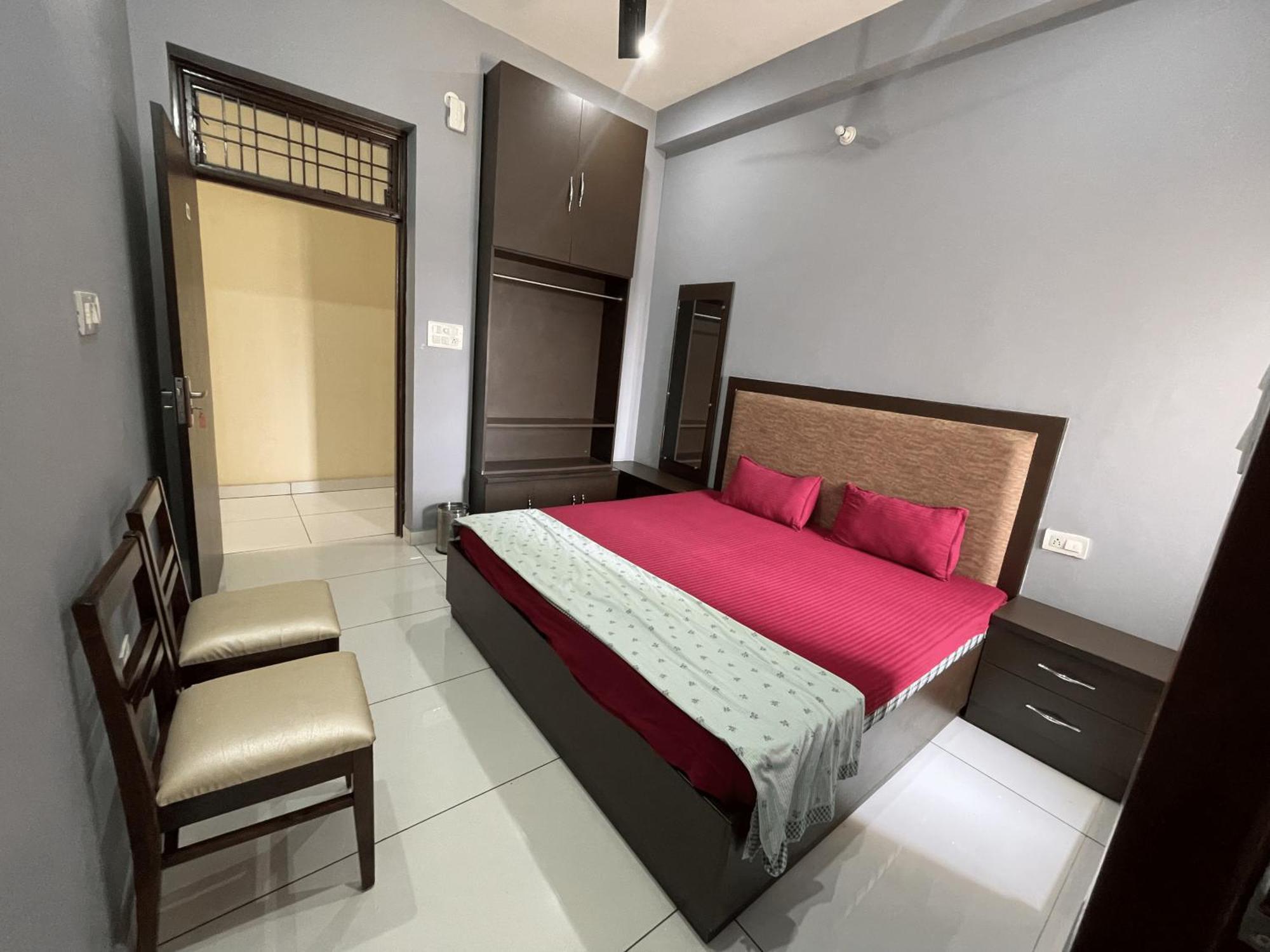 Bld Restaurant And Home Stay 데라둔 외부 사진
